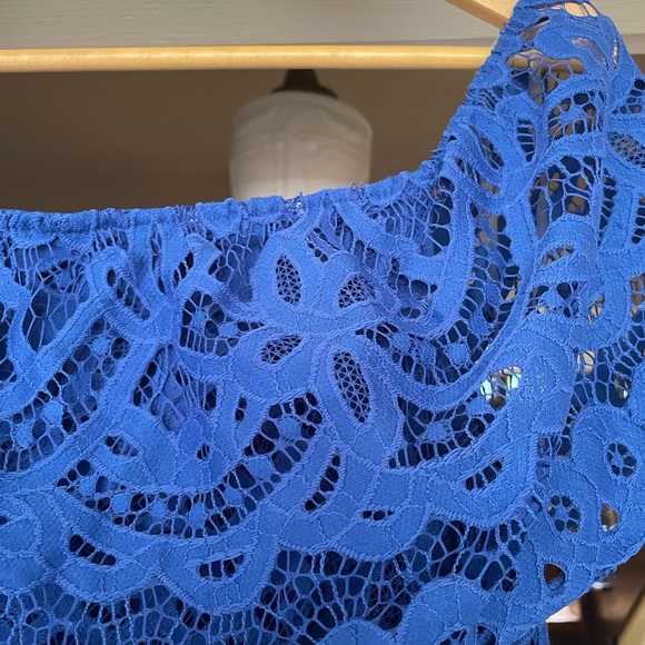 SHARAGANO lace dress. Worn 1x - Picture 6 of 10